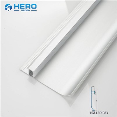 Izgaismota grīdlīste